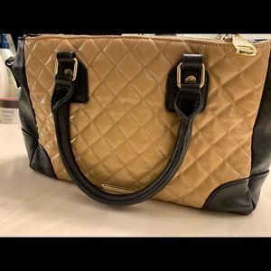 Steven Madden Two Tone Quilted Purse ✨